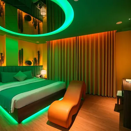 Chiic House Hotel - Khach San Tinh Yeu